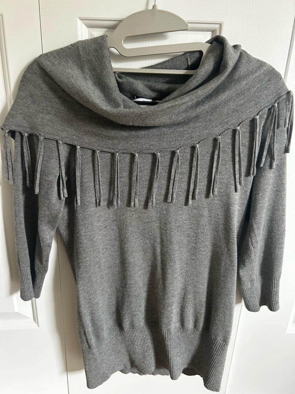 Kim Rogers Gray Off-Shoulder Fringe Sweater